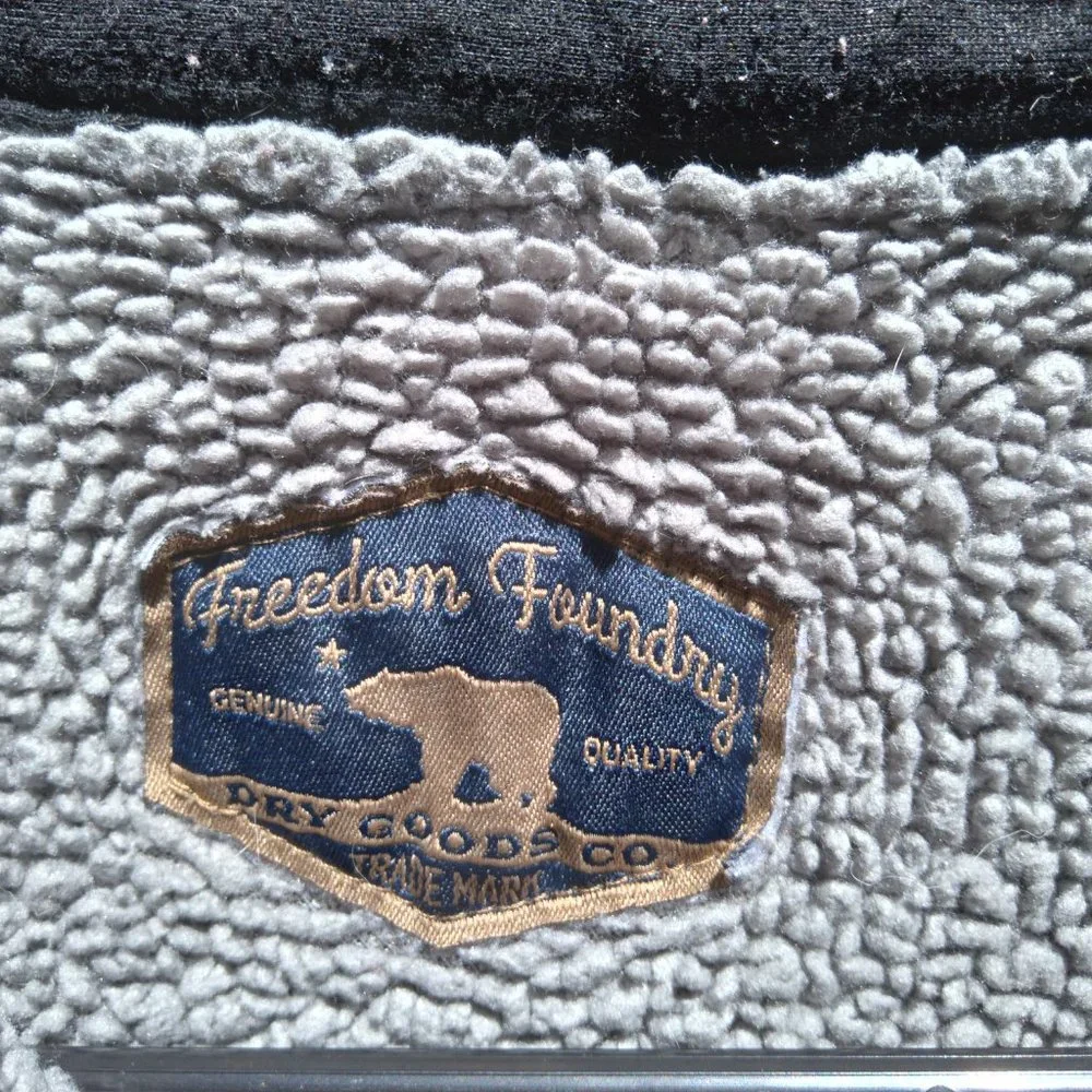 Men's Fleece - Picture 2 of 4